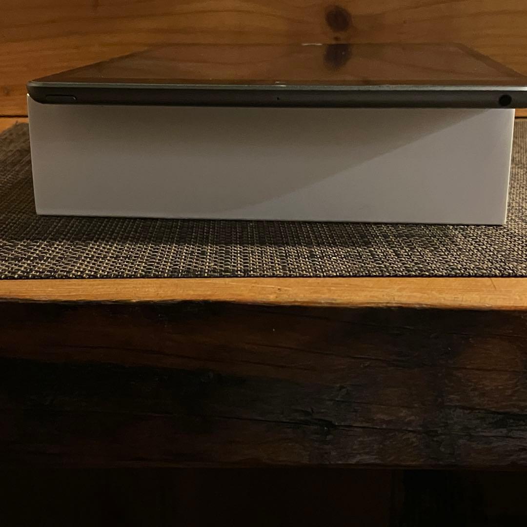 iPad 第7世代 128GB Wi-Fiモデル バッテリー97%箱あり 初期化