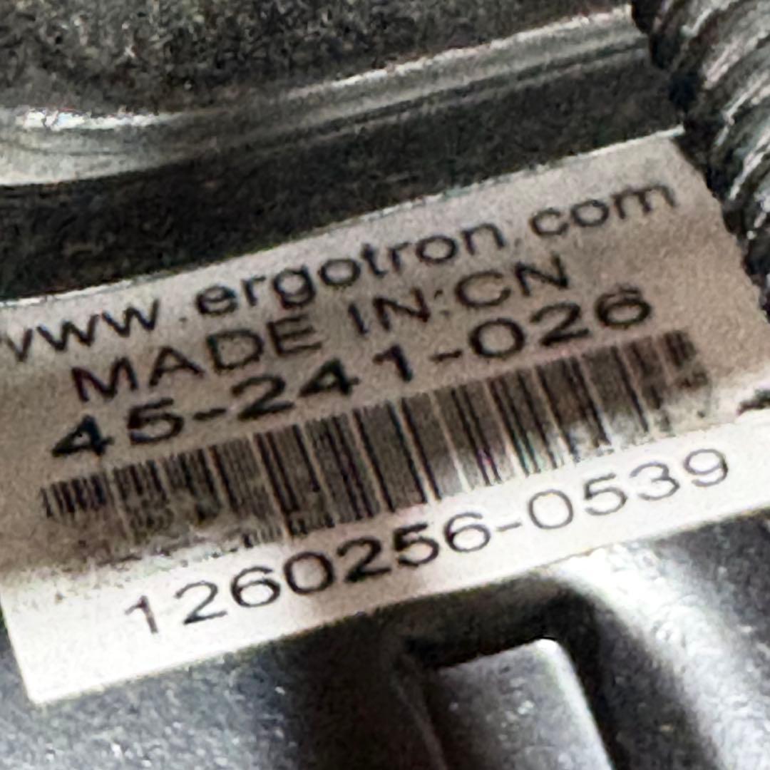 Ergotron モニターアーム 可動式 金属製