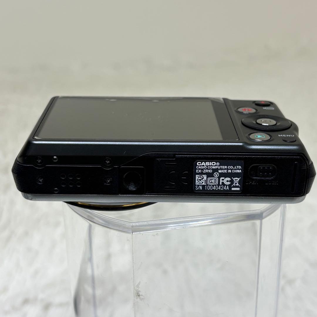 CASIO カメラ　エクシリム　EX-ZR10 シルバー コンデジ　動作品