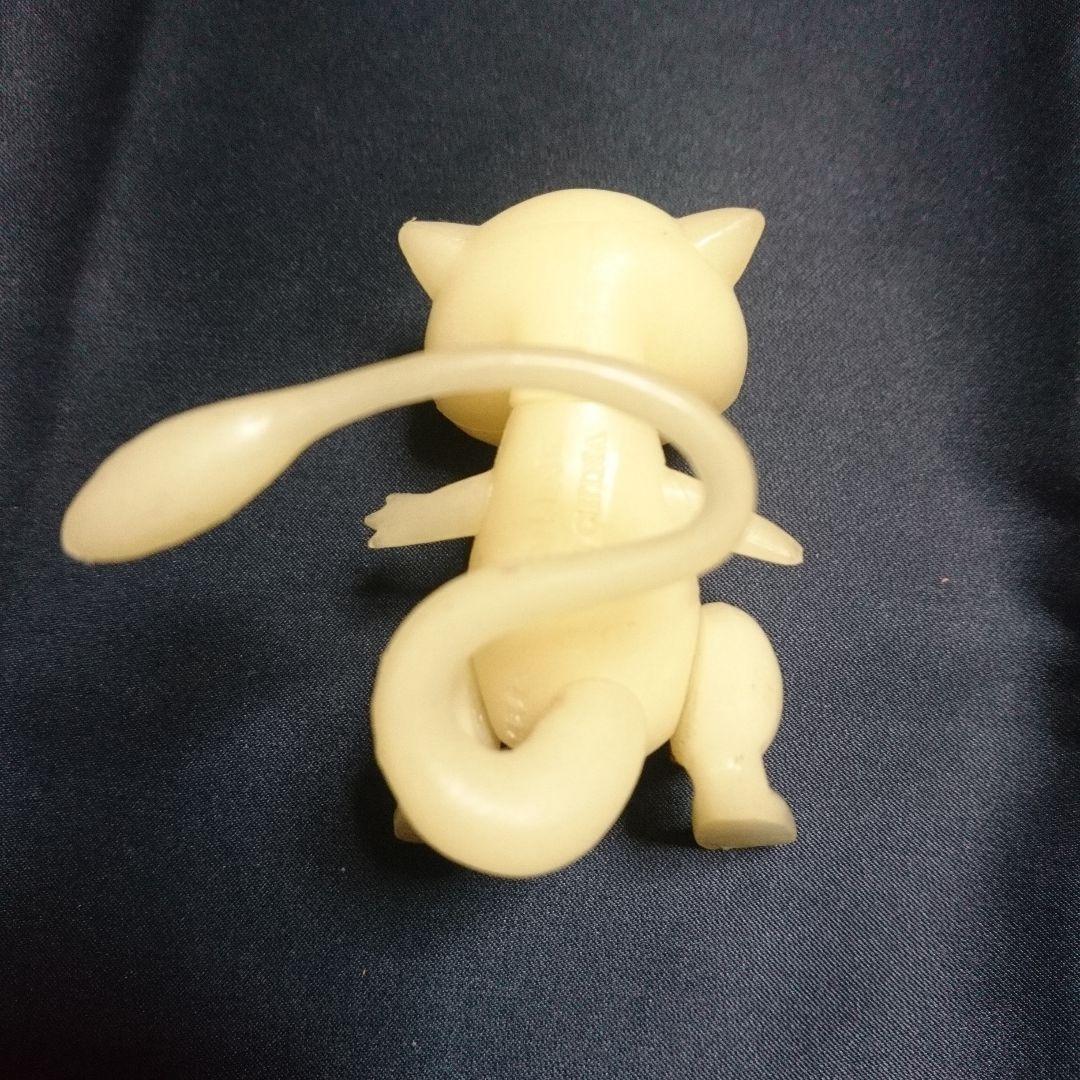 激レア ポケモン ミュウ 蓄光 フィギュア Pokemon