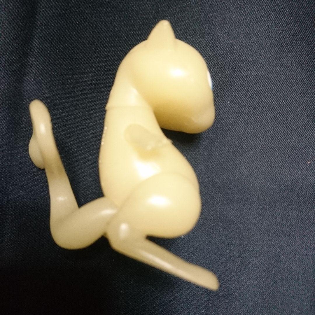 激レア ポケモン ミュウ 蓄光 フィギュア Pokemon