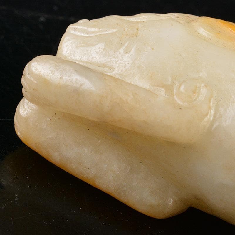 中国　玉石彫刻　神獣　紙鎮　根付　置物　V R6003E