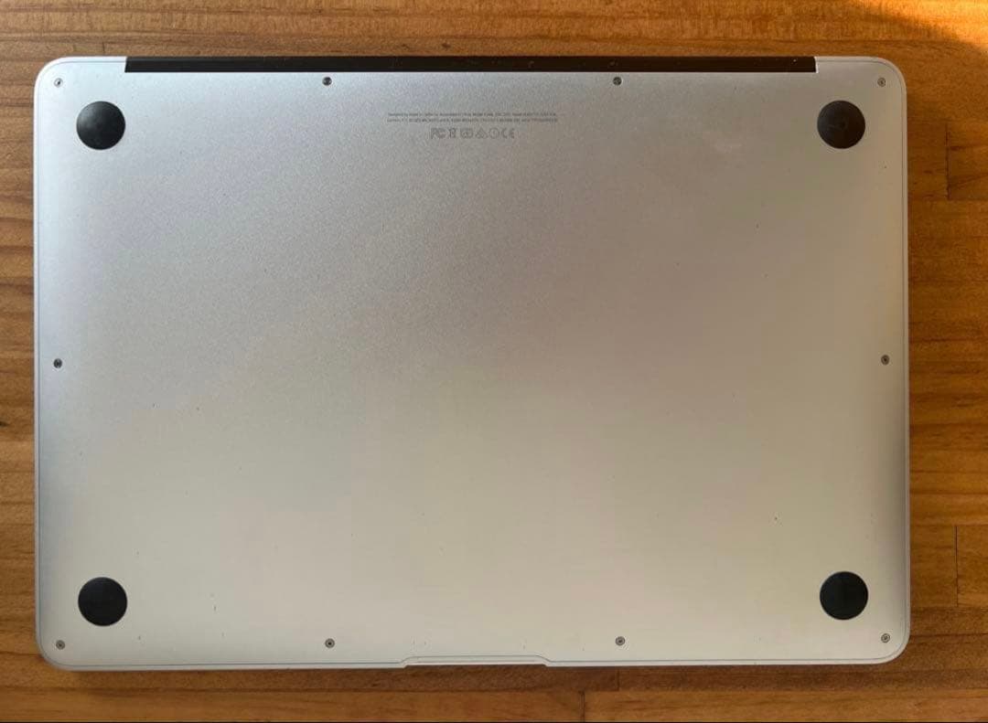 【最終値下げ！早いもの勝ち】MacBook Air 13インチ / 8GB