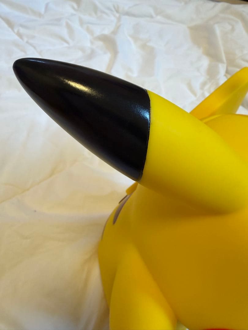 ポケモン　ピカチュウ　ソフビ　ビッグ貯金箱