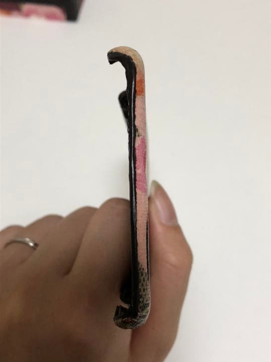 GUCCI iPhoneケース