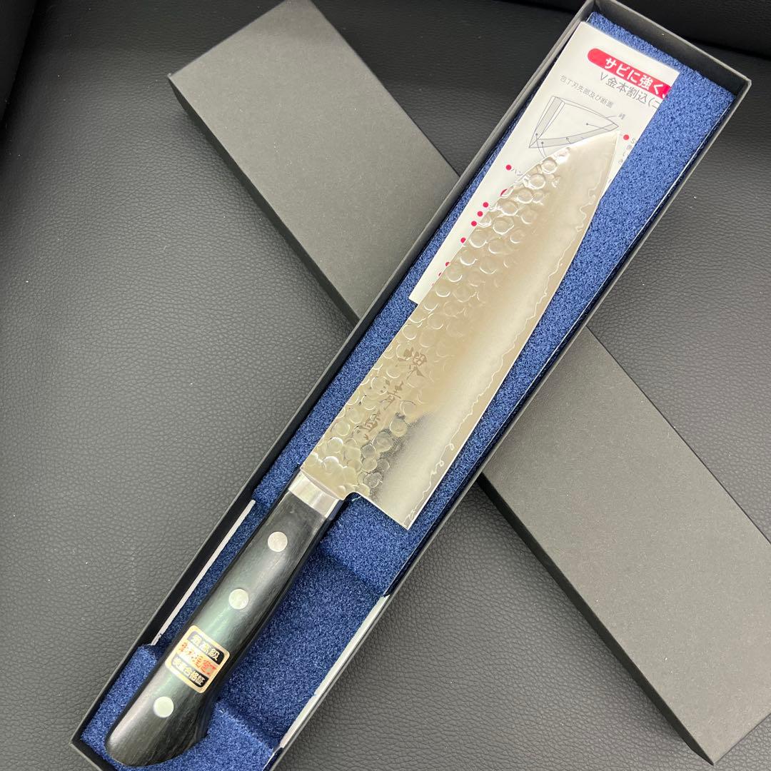★新品未使用送料込★鎚目鍛造ゴールド鋼本割込三徳包丁165mm口金付両刃化粧箱入