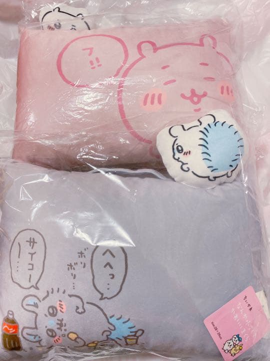 新品　2点セット　ちいかわ　なんか小さくてかわいいまくら　枕　モモンガ　アベイル