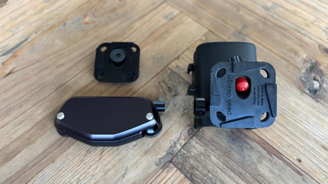 Peak Design x Osmo Pocket 3 用バックパックマウント