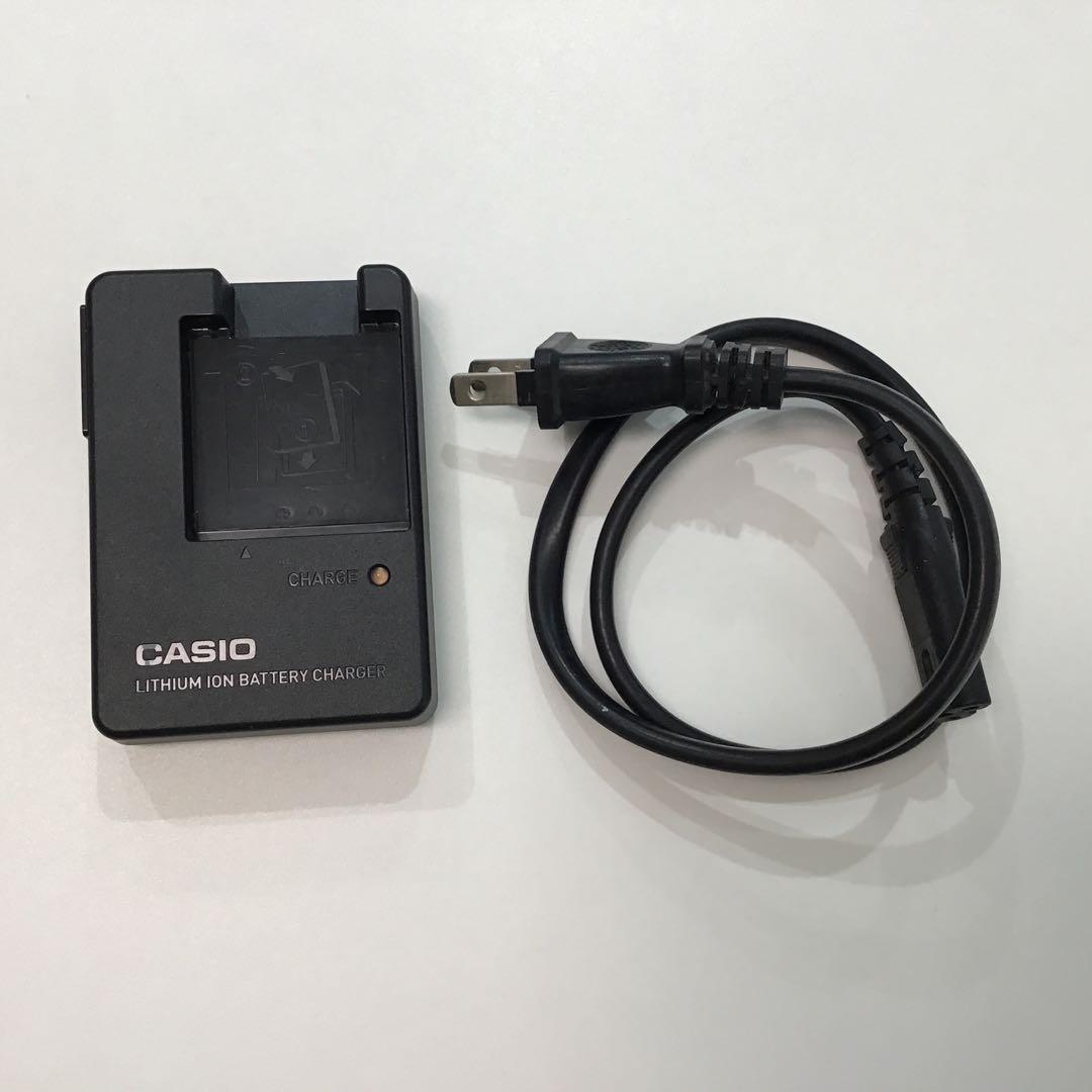 casio 8.1 MEGA PIXELS メガピクセル　デジタルカメラ