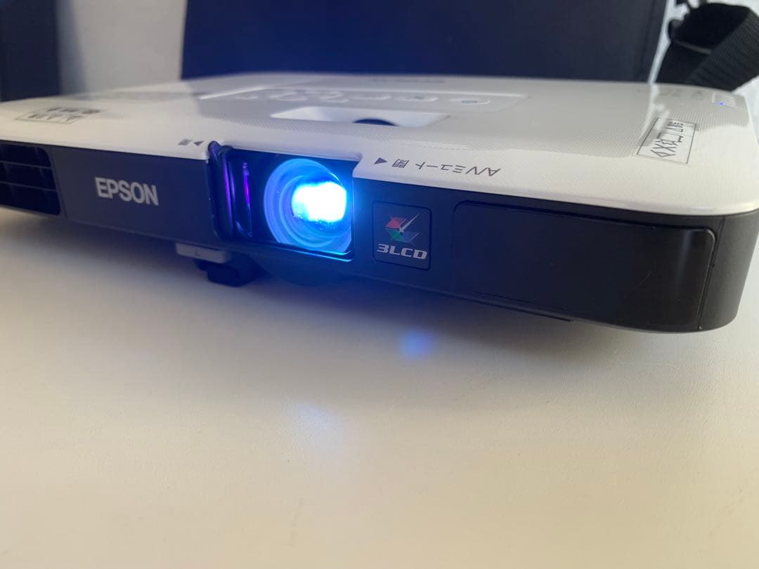 EPSON 短焦点 プロジェクター EB-1780W リモコン