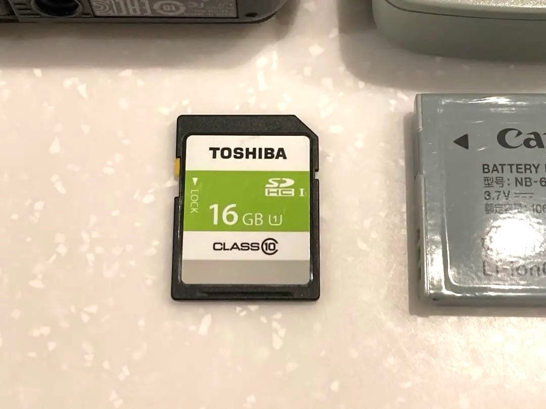 【動作品】　Canon Power Shot D30 デジタルカメラ ブルー