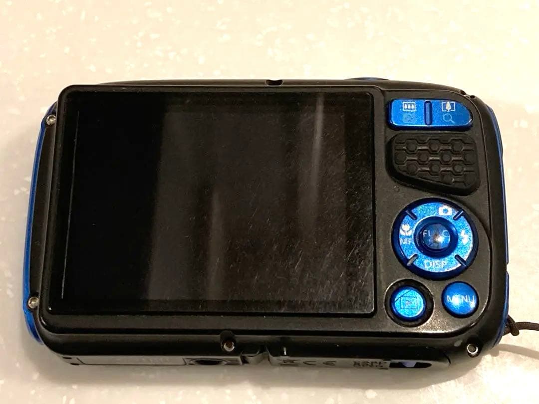 【動作品】　Canon Power Shot D30 デジタルカメラ ブルー