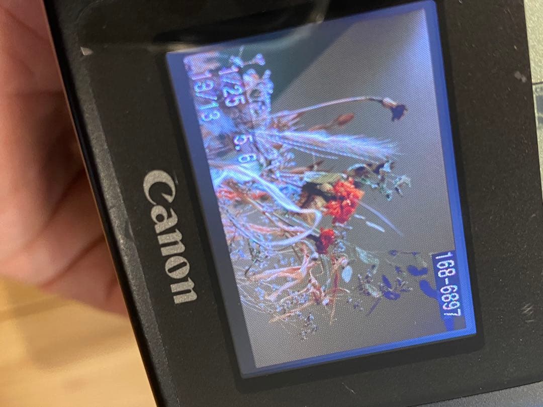 Canon EOS Kiss 初代黒　デジタル一眼タムロン　18-200 動作品