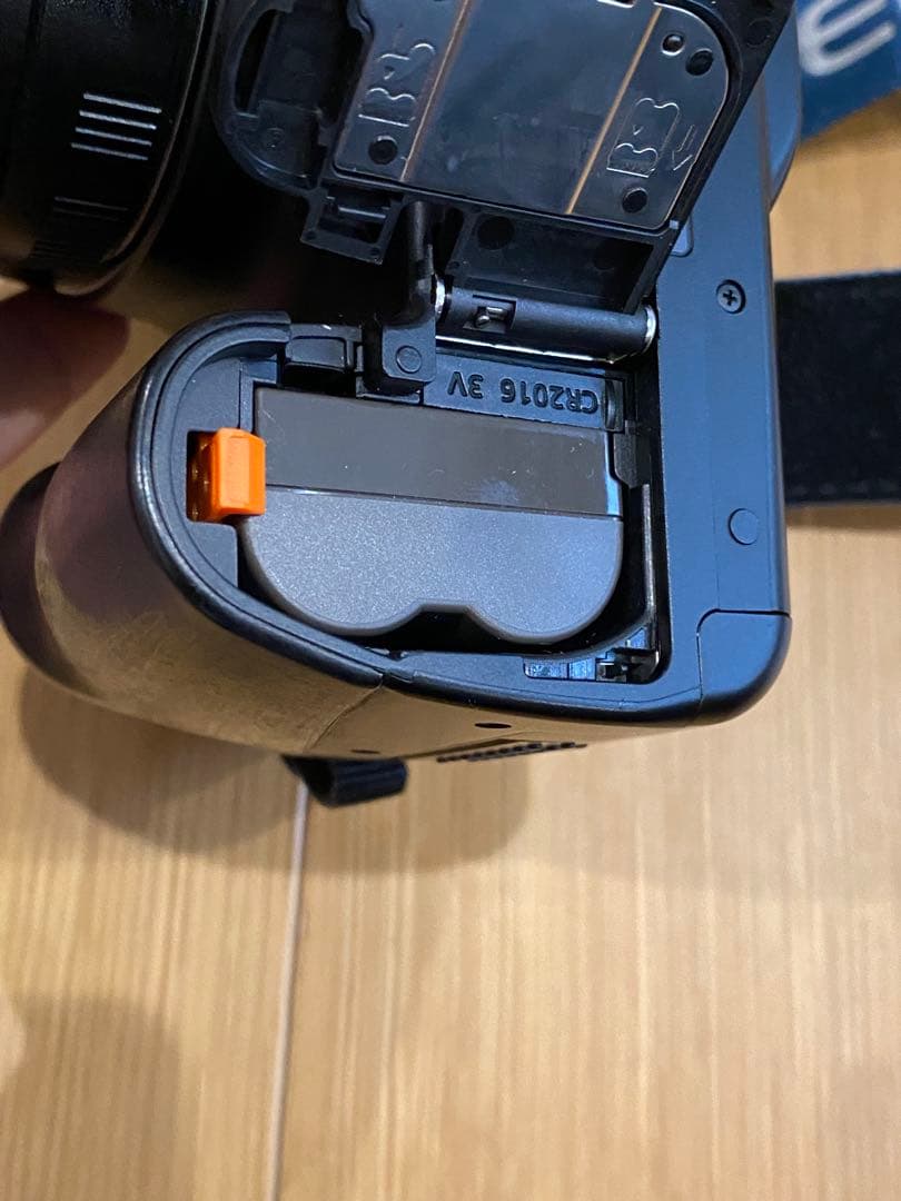 Canon EOS Kiss 初代黒　デジタル一眼タムロン　18-200 動作品