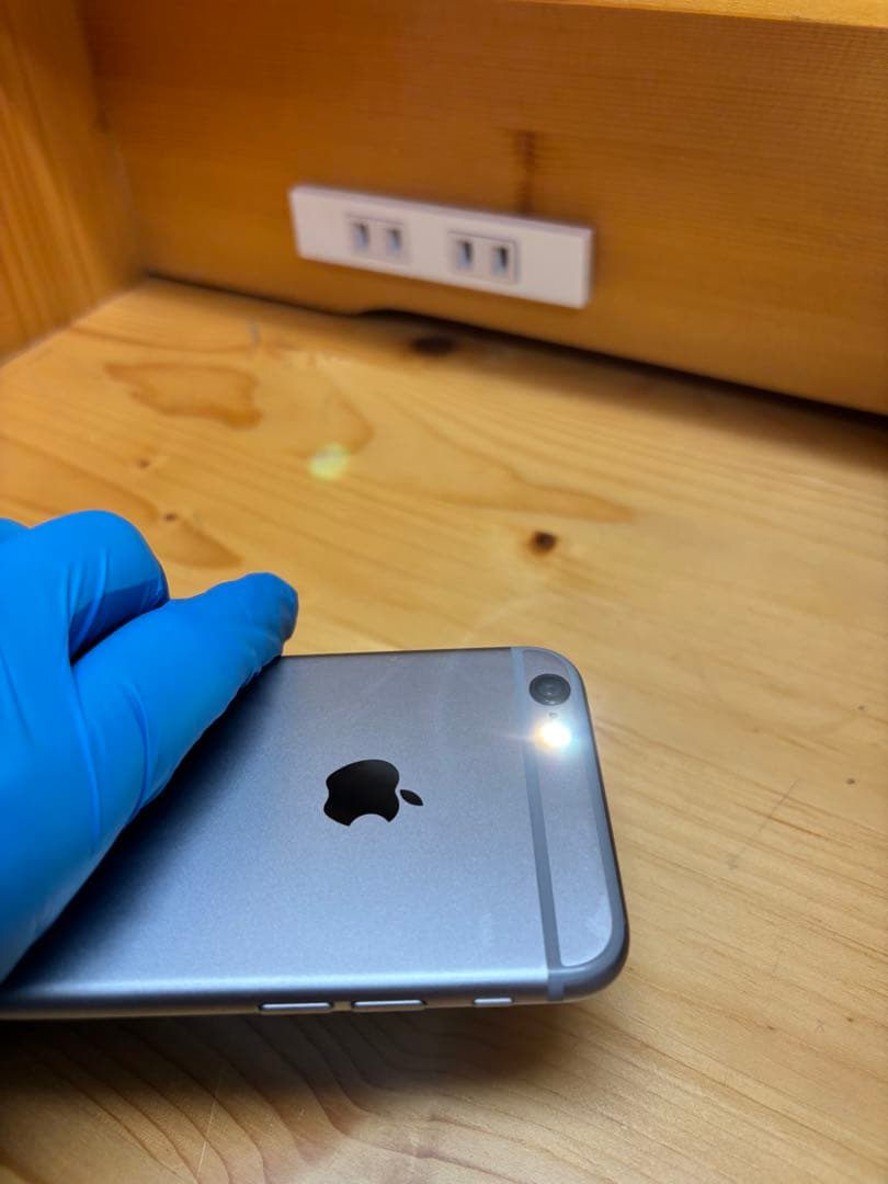 iPhone 6 スペースグレイ　64GB