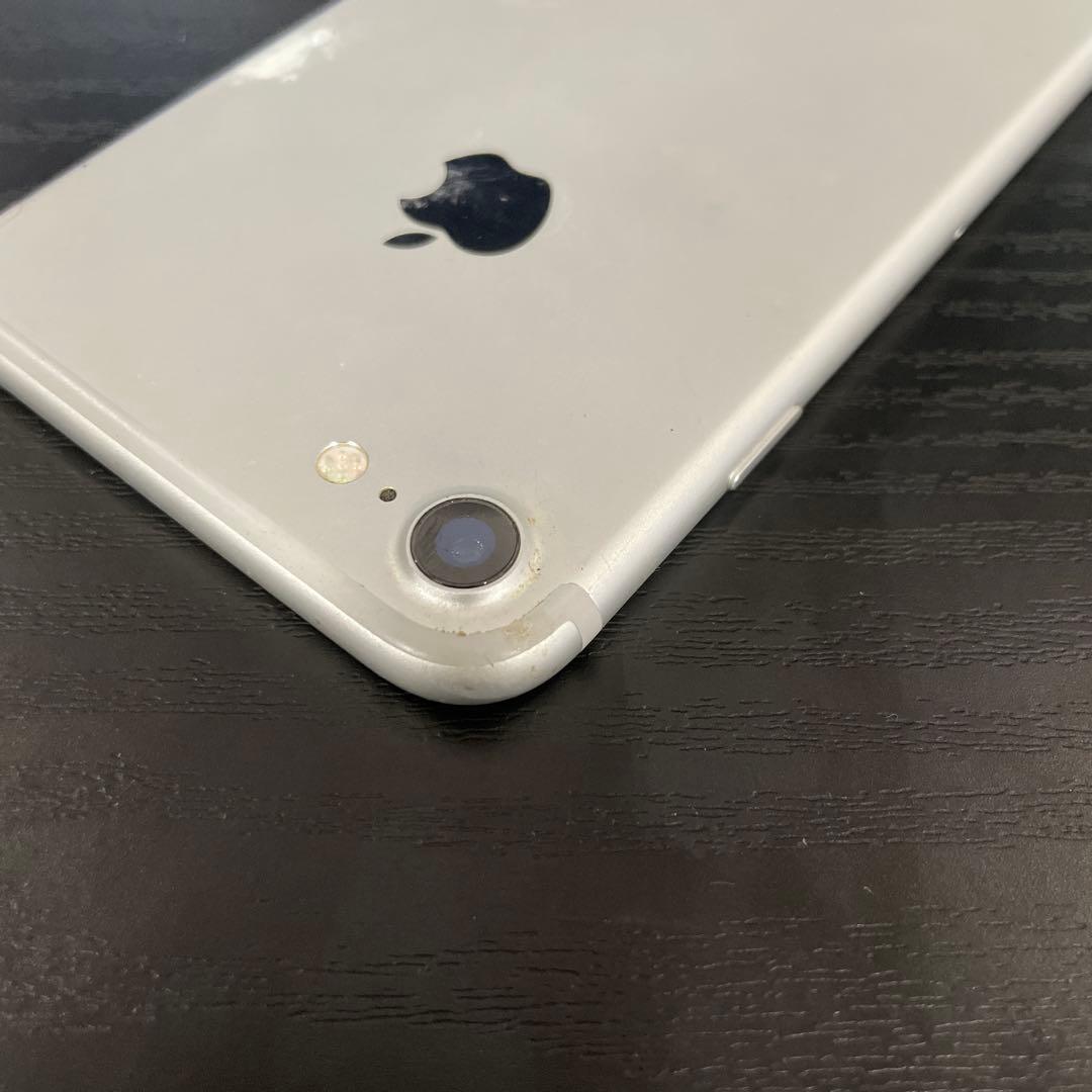 Apple iPhone7 128GB シルバー