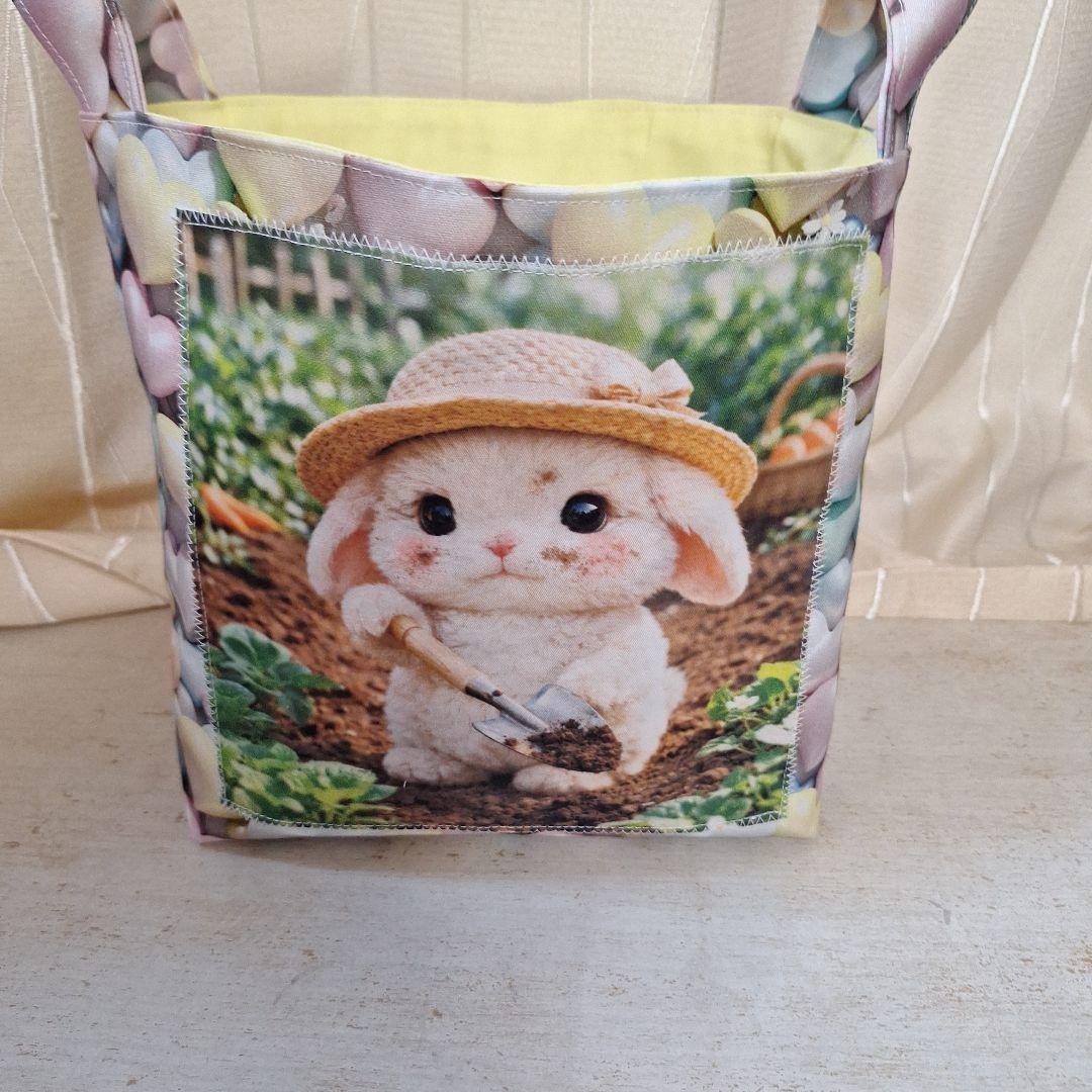 うさぎパネル生地　ハンドメイド　まちなしバッグ　布バスケット