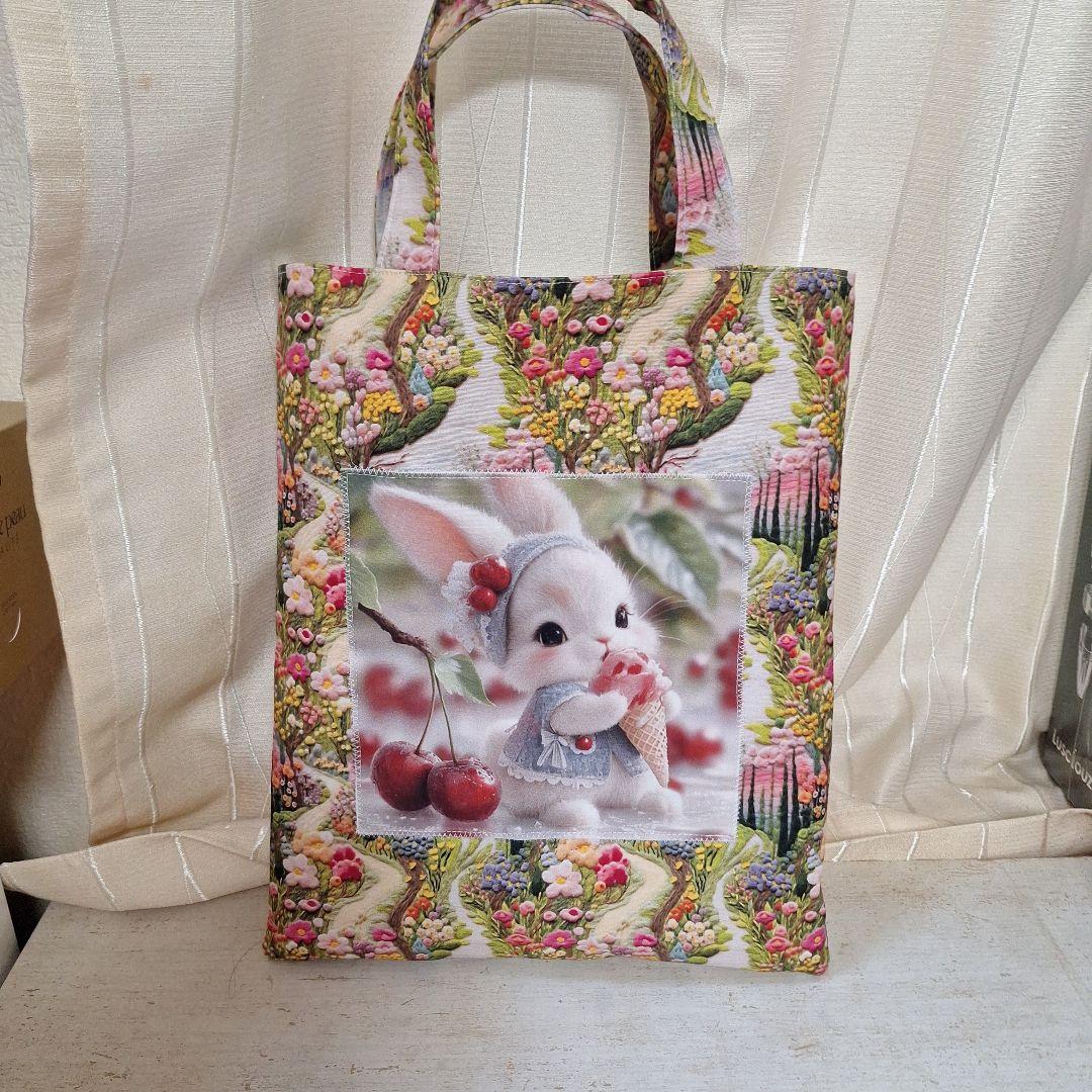 うさぎパネル生地　ハンドメイド　まちなしバッグ　布バスケット