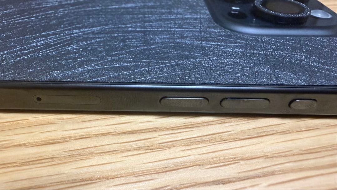 【美品・希少モデル】iPhone 15 Pro 1TB 香港版