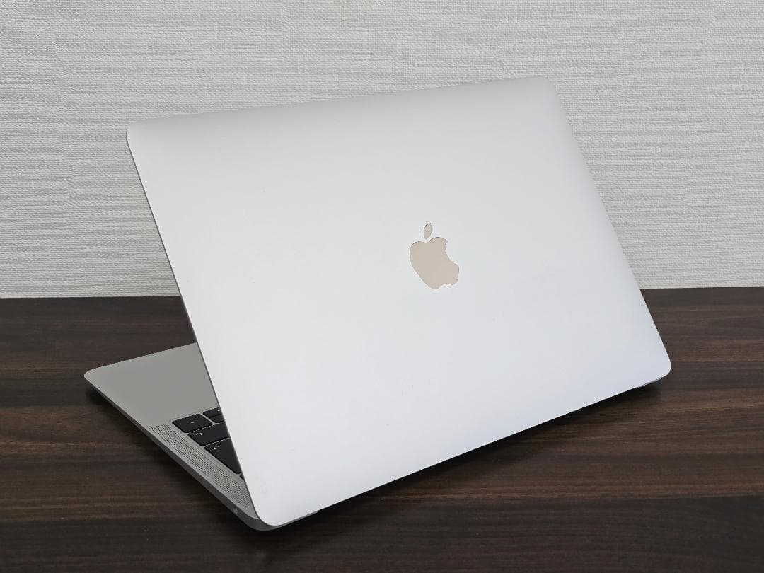 充電254 MacBook Air 2109 13インチ i5 256G A1