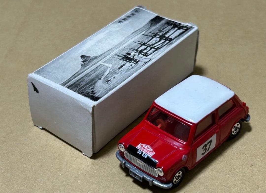 トミカ ミニクーパー 感動倶楽部 ゼッケン37番