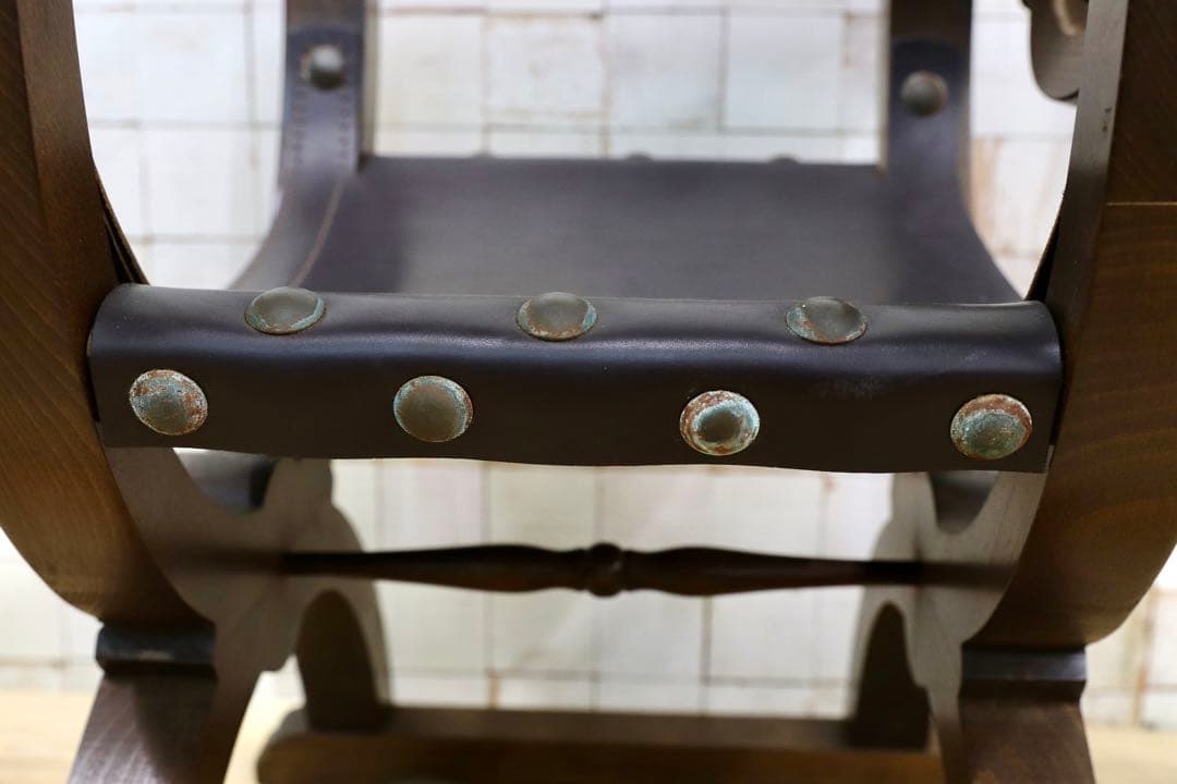 GMIK396A○サボナローラ ダンテスカチェア ヴィンテージ モダン 革張り