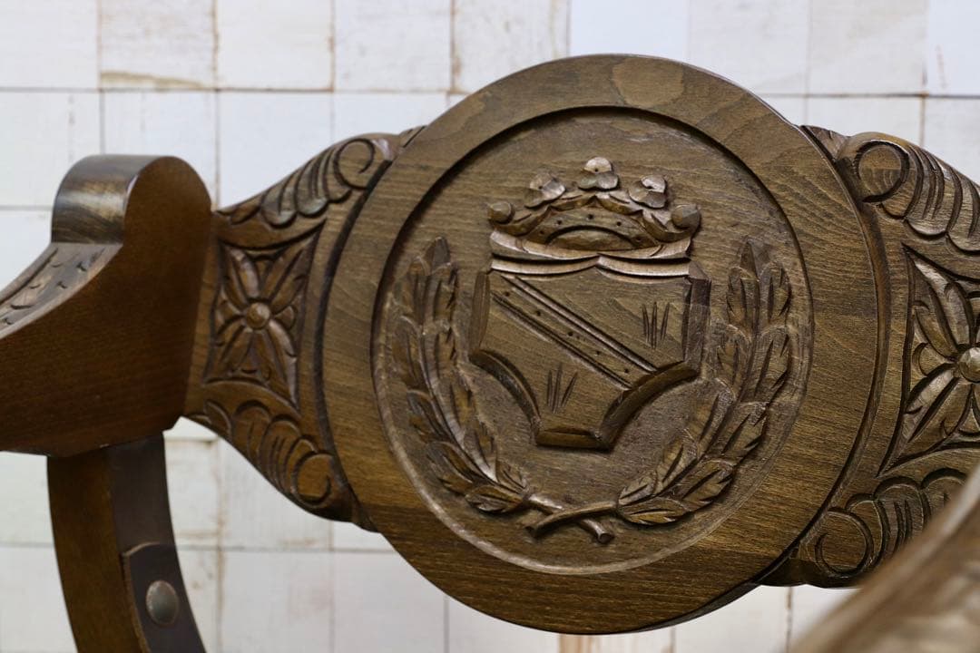 GMIK396A○サボナローラ ダンテスカチェア ヴィンテージ モダン 革張り