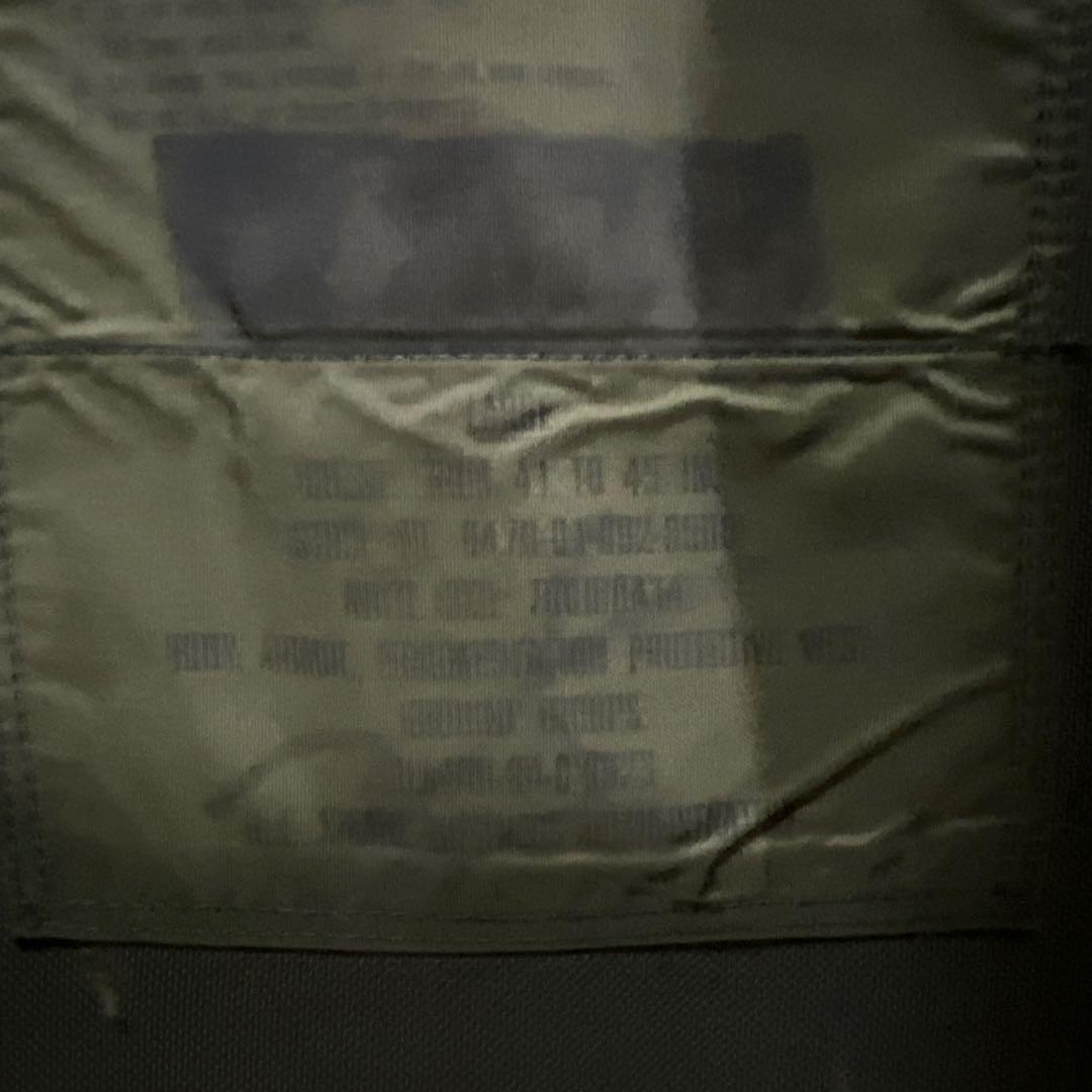 米海兵隊 実物フラグメンテーションベスト防弾チョッキボディアーマー　迷彩　重い