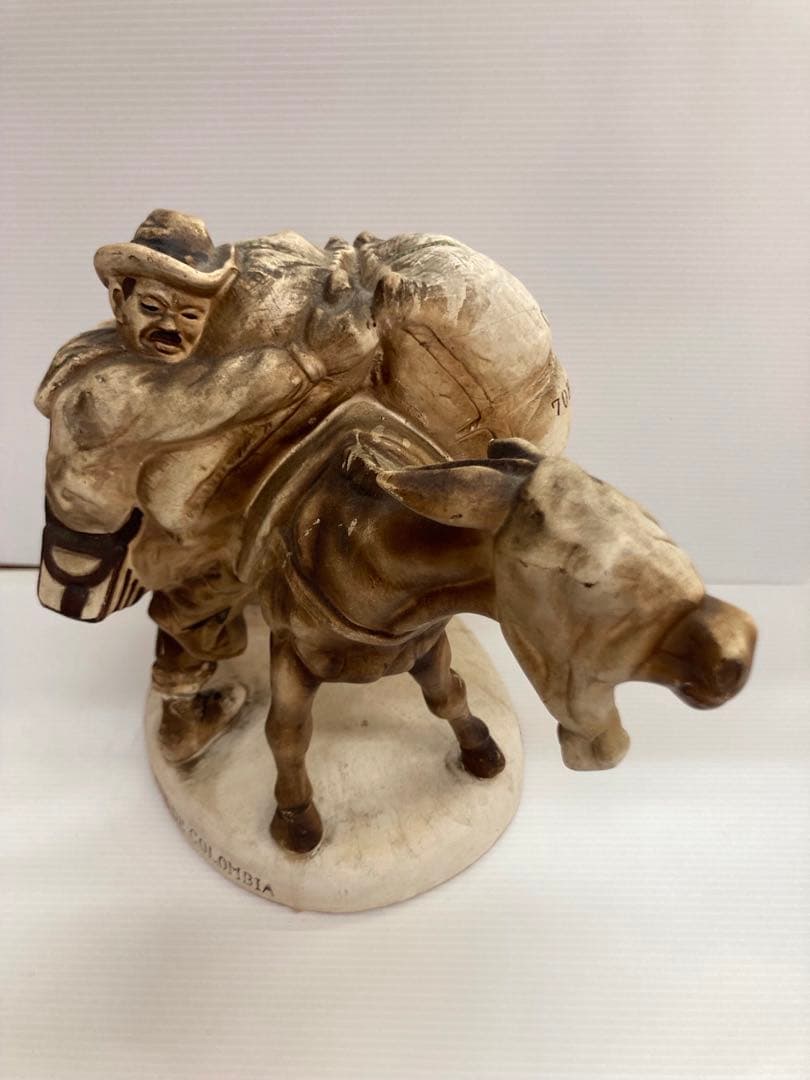 ゴメス人形 コロンビア 陶器の農夫と牛の彫刻　喫茶店　レトロ