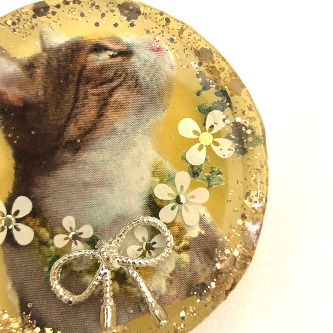 レジンヘアゴムNO.286♡おすまし猫ちゃん