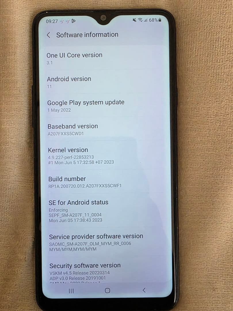 Samsung Galaxy A20s SIM Free 本体