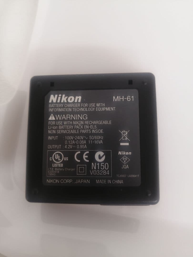 I*C様 Nikon COOLPIX S10 コンパクトデジタルカメラ