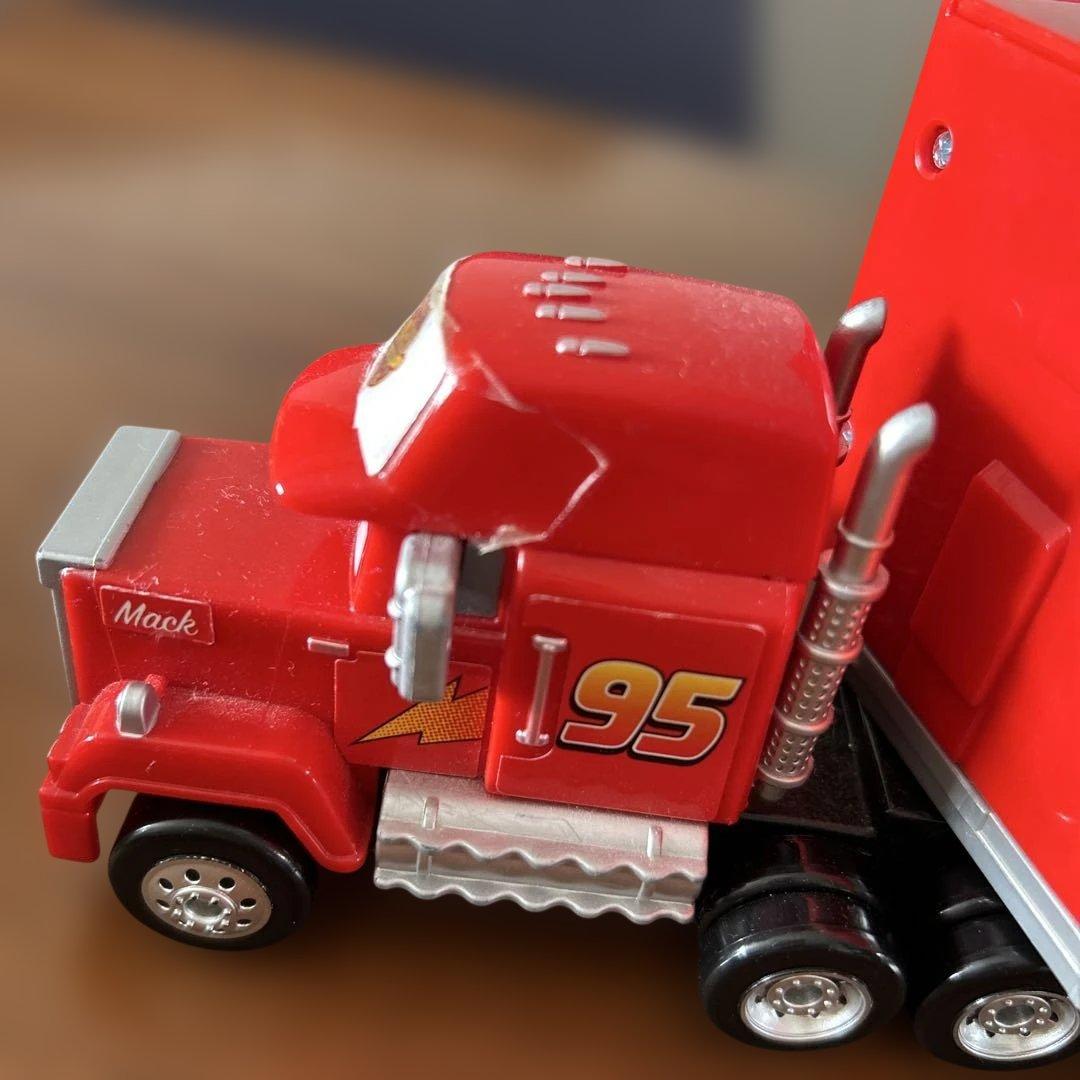 カーズ　トミカ23台セット