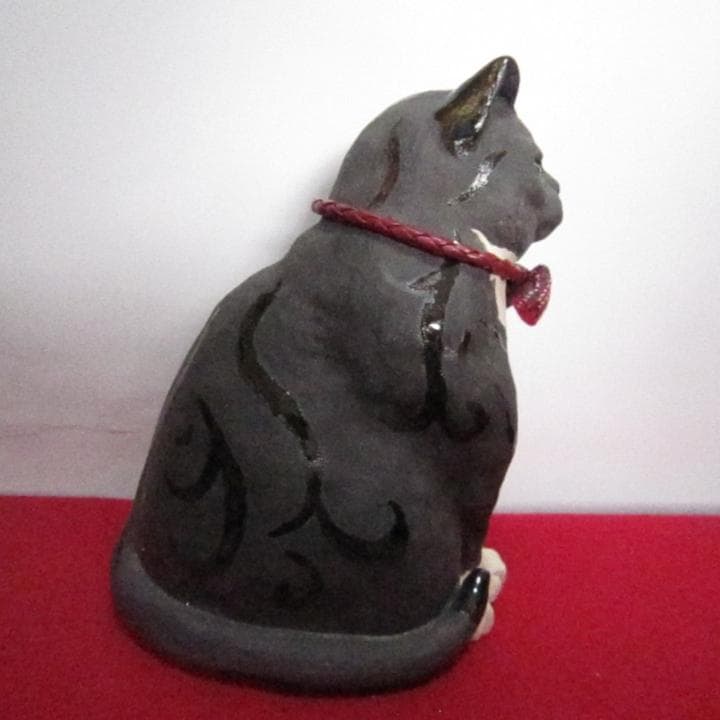 みぃーさん専用　招き猫　２匹　新品　　陶器　縁起物　置物