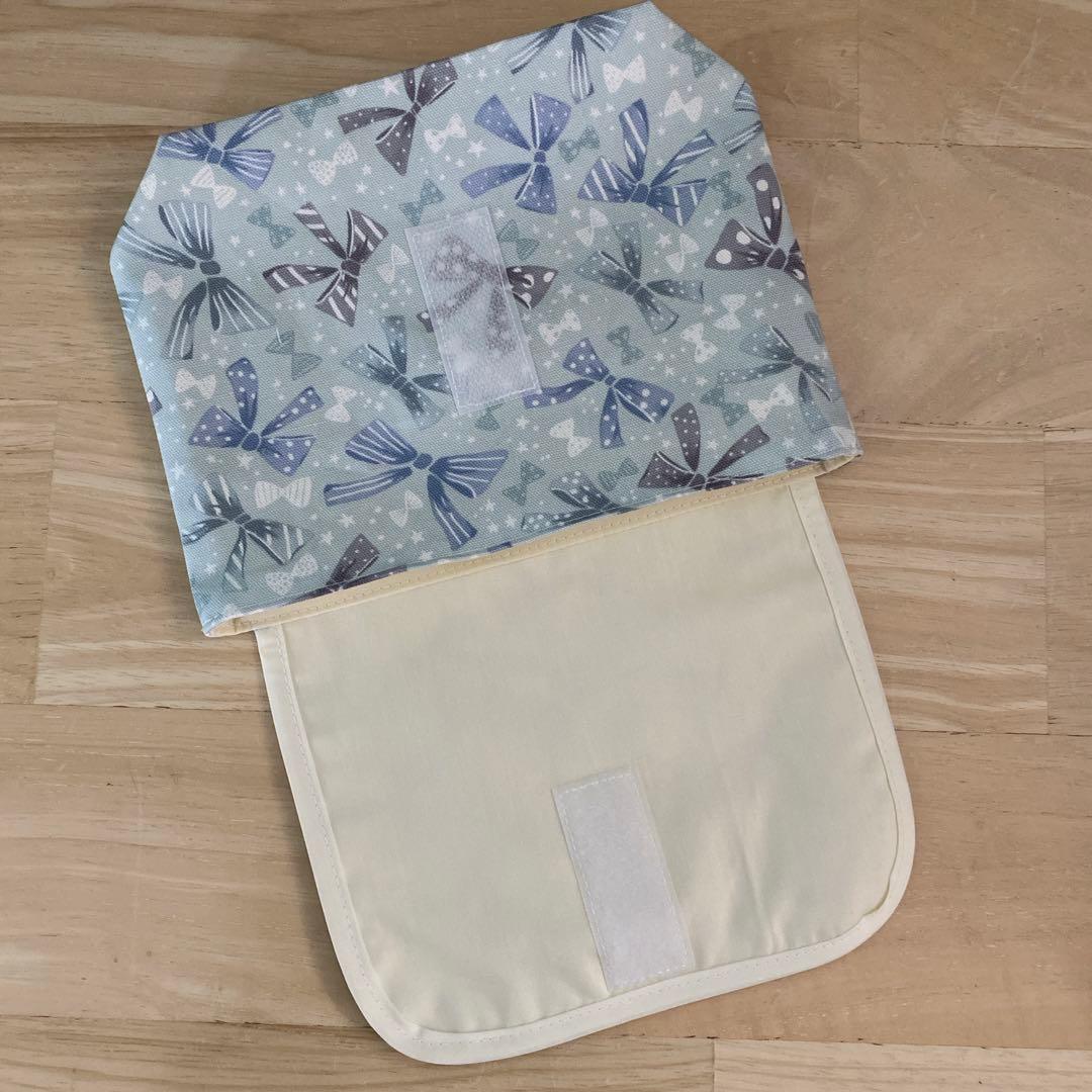No.566横入れお弁当（小）可愛い水色リボン柄
