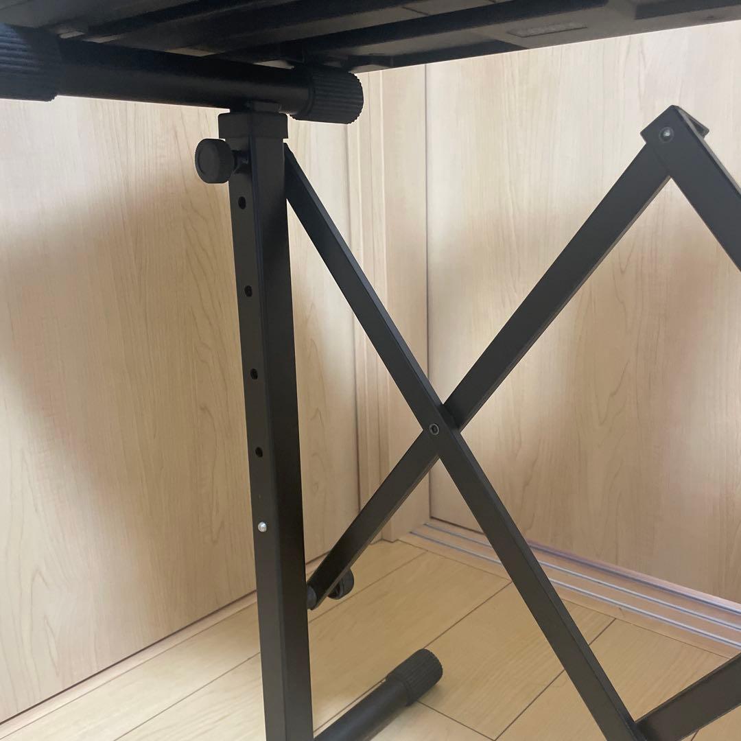 Yamaha 61鍵キーボード　ピアノス電子ピアノ　スタンドセット　ドイツで購入