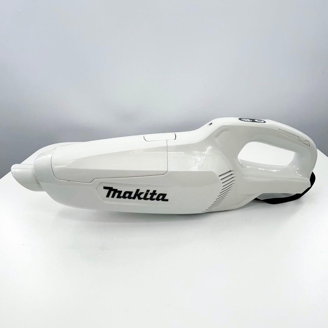 Makita CL107 充電式クリーナー 掃除機 充電器付 動作品 マキタ