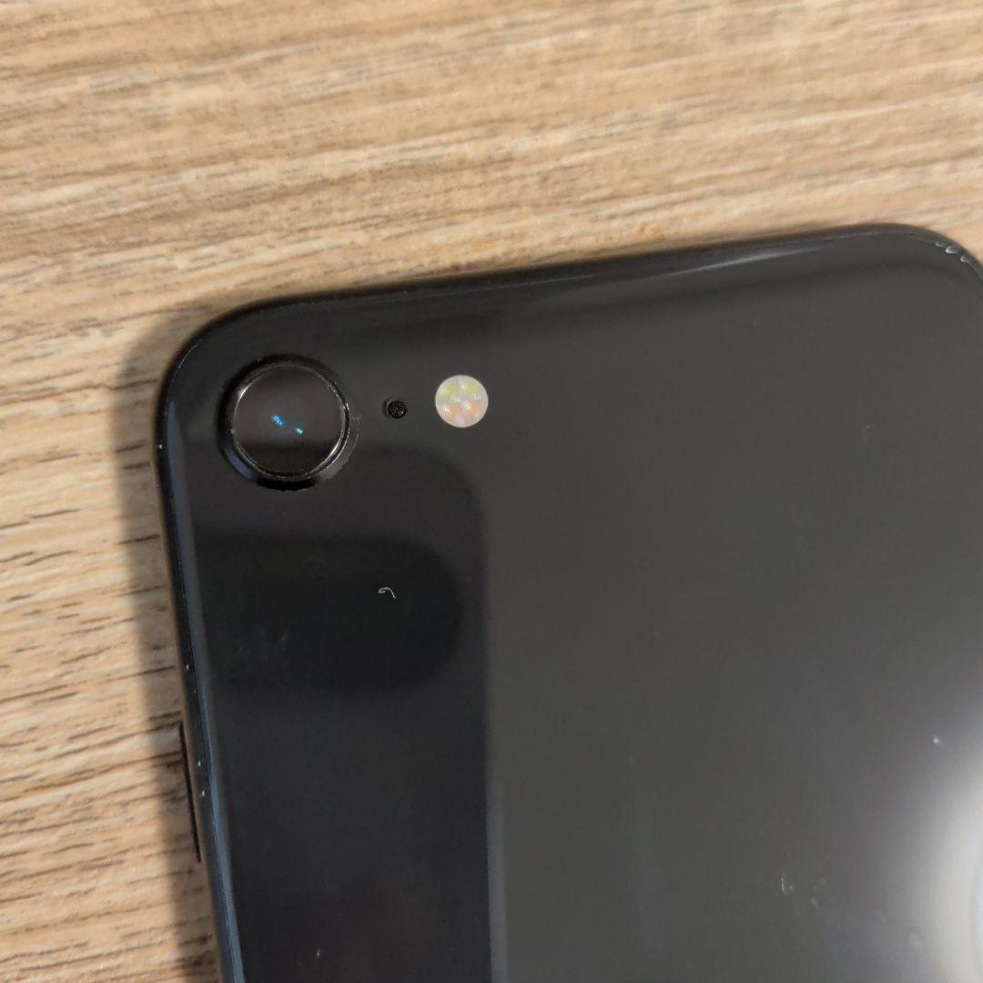 Apple iPhone SE (第2世代) ブラック　64GB