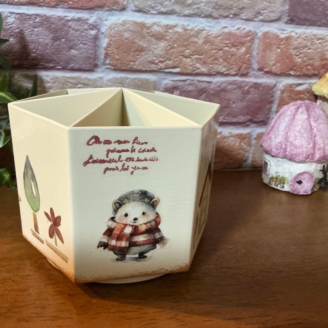 デコパージュ　ハンドメイド　回転式ペン立て　クマちゃん　うさぎちゃん
