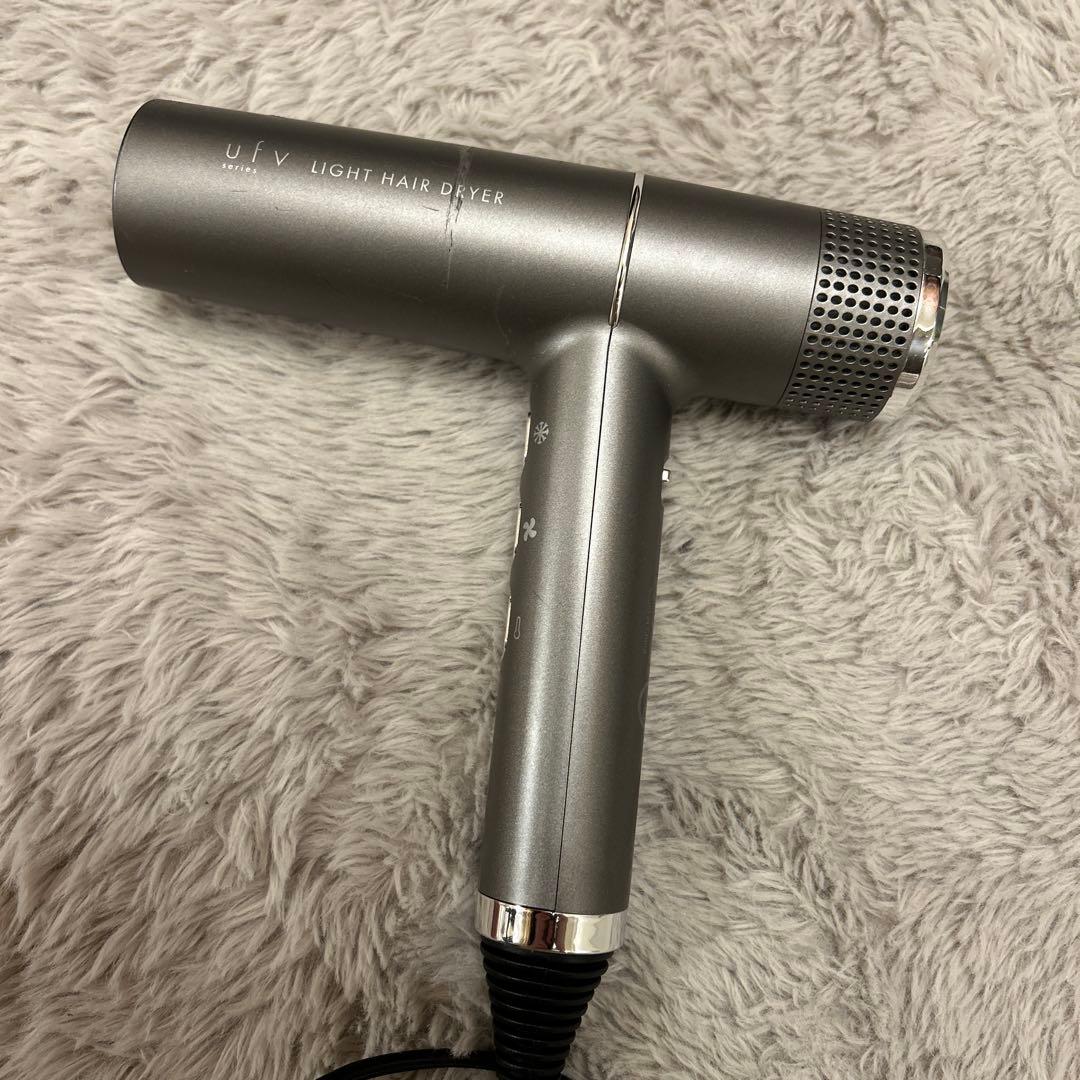 u f v LIGHT HAIR DRYER シルバー