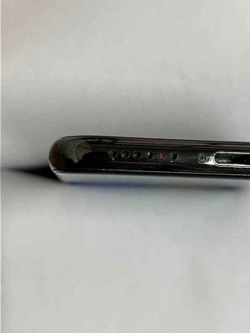 iPhone X 64GB本体