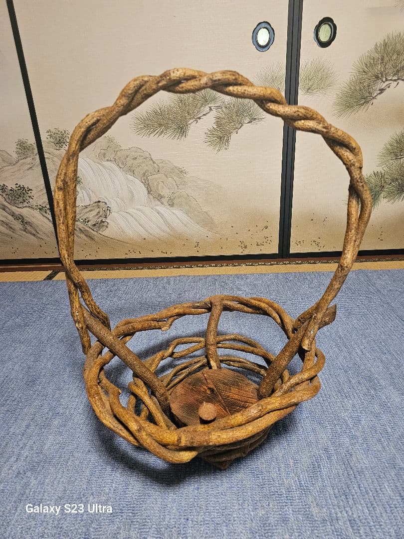 特大　ナチュラルブラウン編み込みカゴ　ツル編み