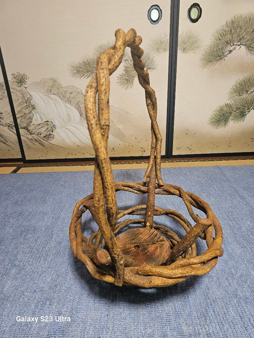 特大　ナチュラルブラウン編み込みカゴ　ツル編み