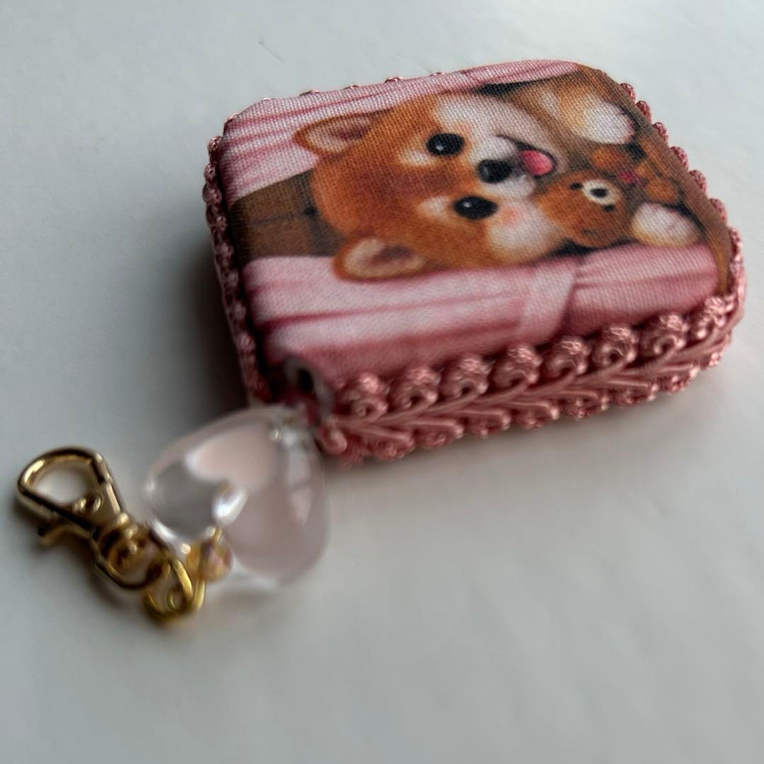 ハンドメイド　柴犬ちゃん　両面パネルメジャーチャーム❣️