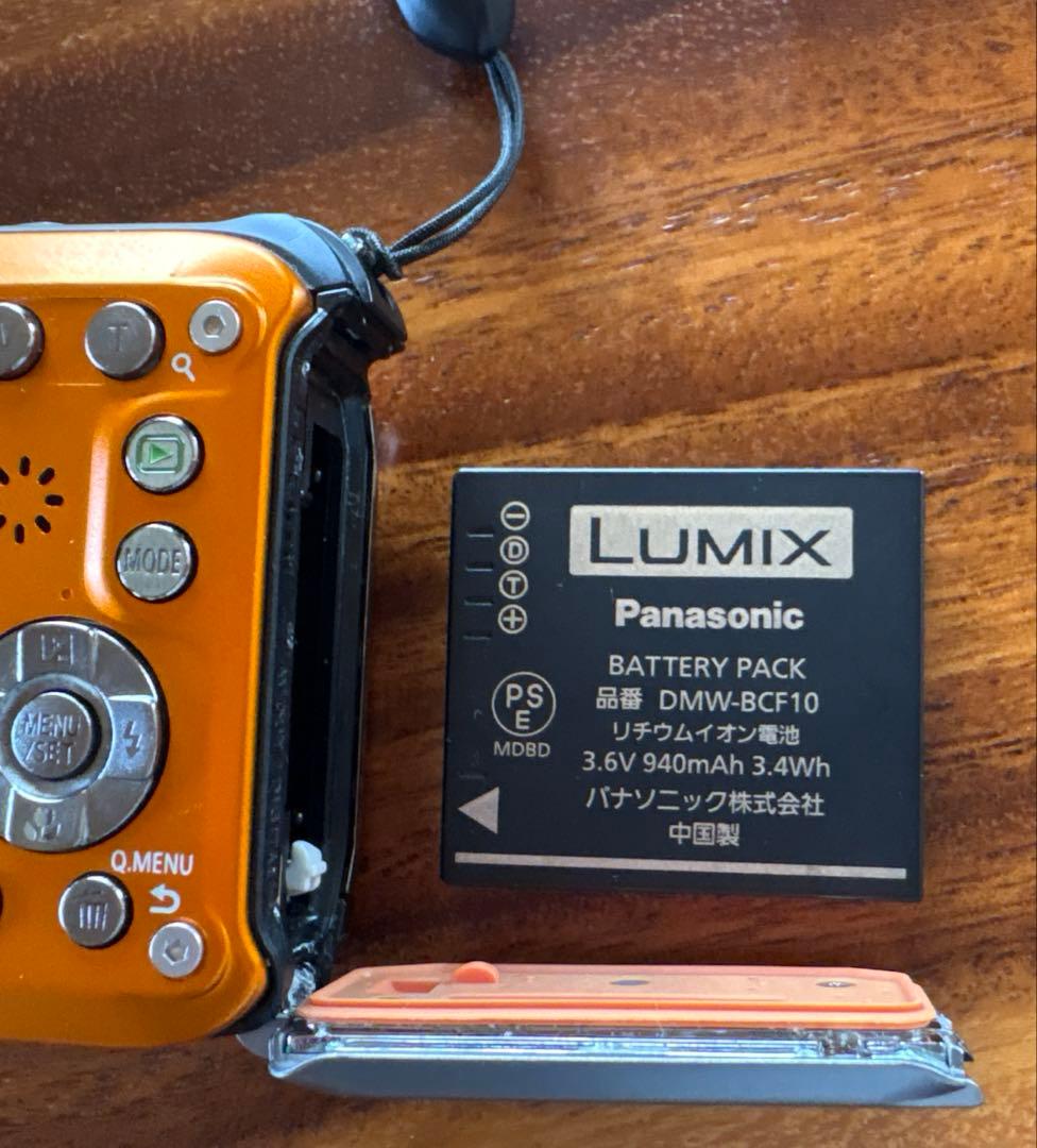 Panasonic DMC-FT4 水中撮影可　水深40m対応ケース　他