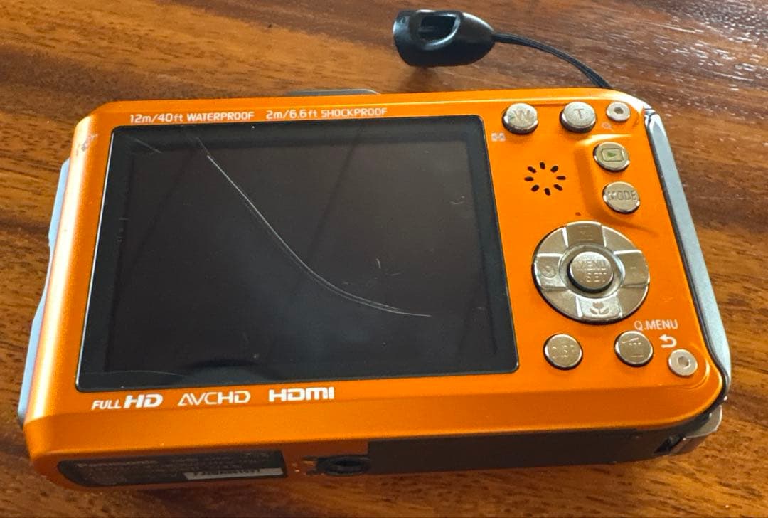 Panasonic DMC-FT4 水中撮影可　水深40m対応ケース　他