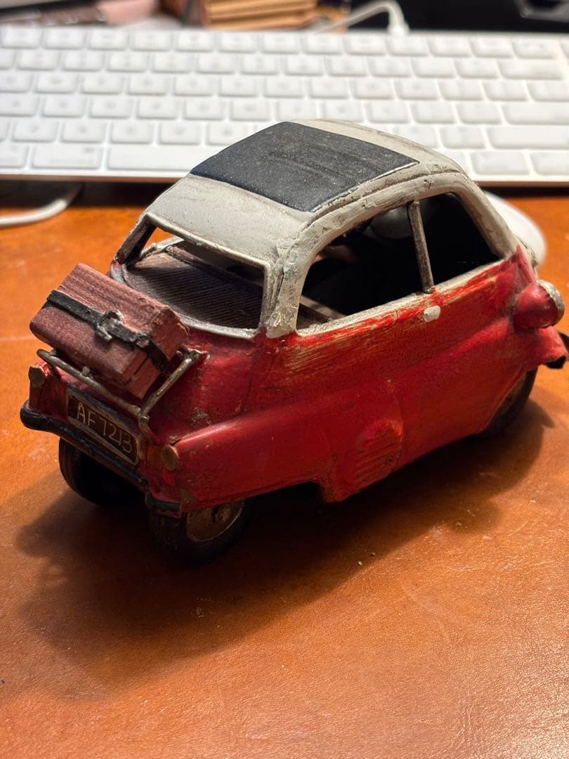  イセッタ 白/赤 ブリキ