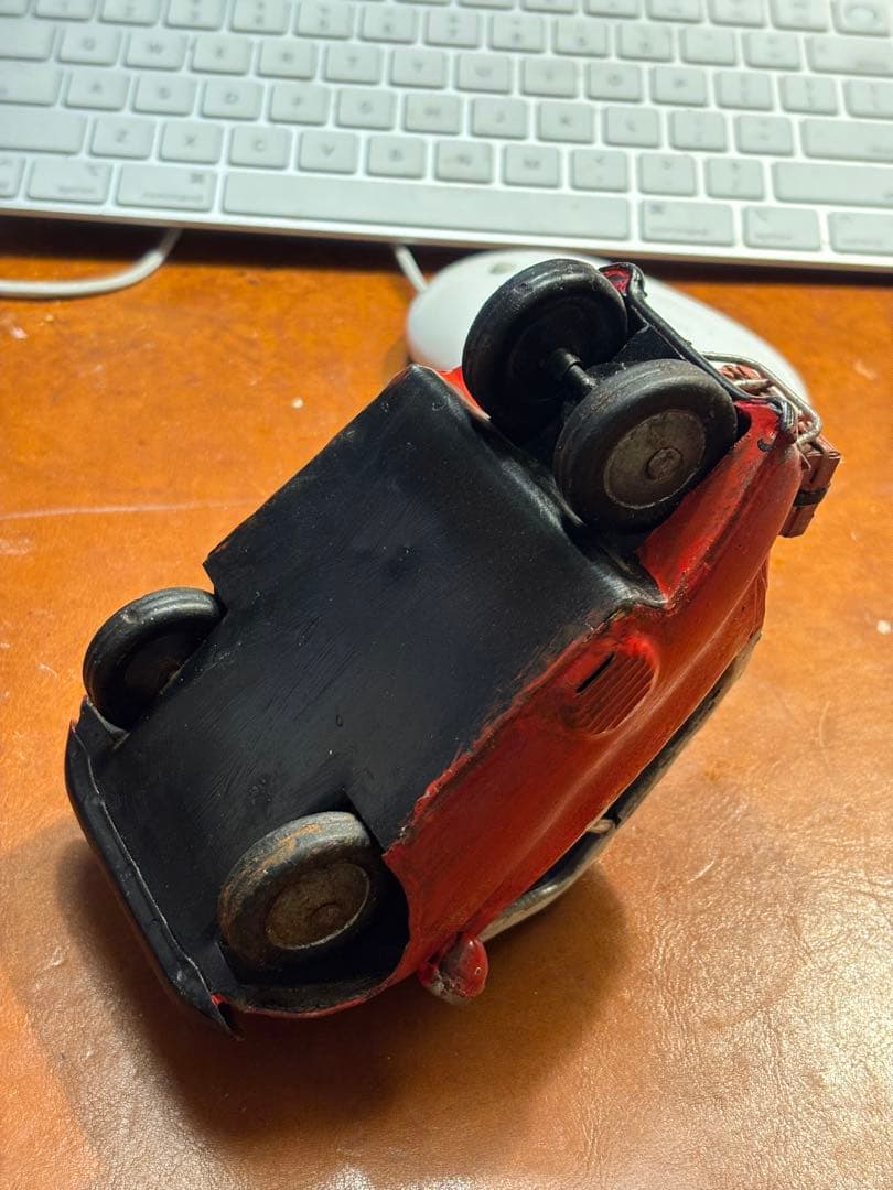  イセッタ 白/赤 ブリキ