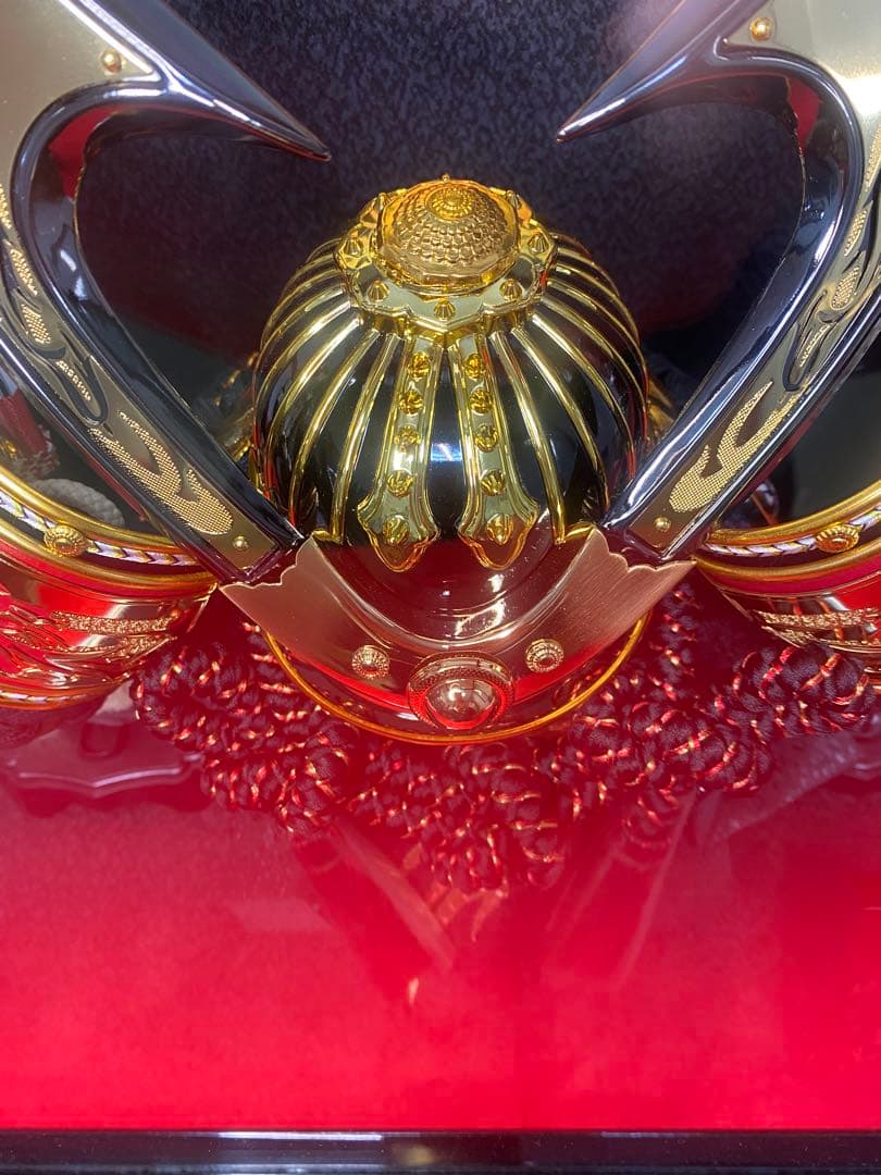 五月人形　兜飾り　パノラマガラスケース入