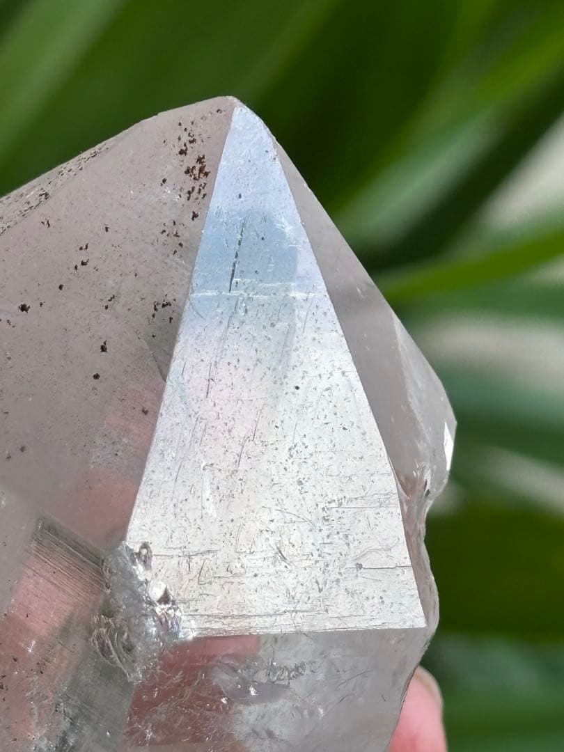 インド産　ヒマラヤクォーツ　ポイント　177g 透明度　照り艶　逞さ　天然石